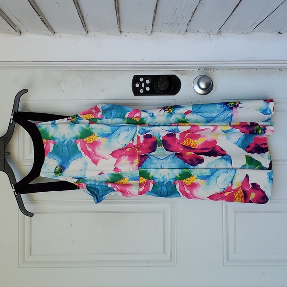 3/$30 Bright Floral Sleeveless Dress - Picture 1 of 6